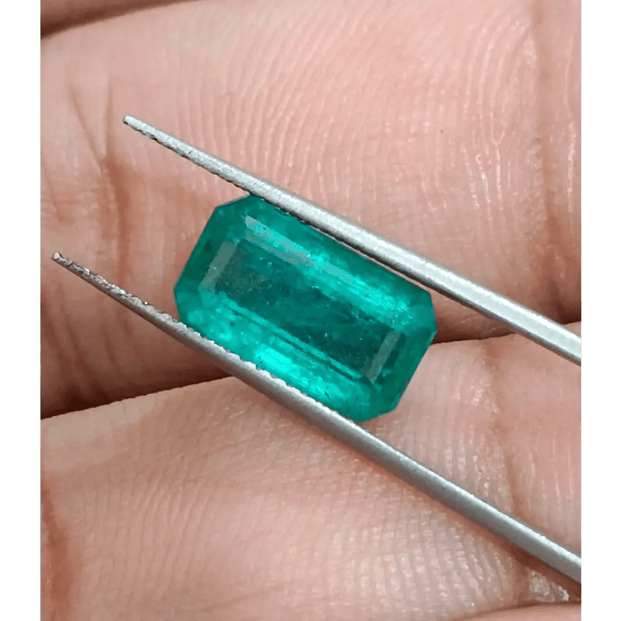 GSI Certified 3.24ct Zambian Emerald , 100% Natural Earth Mined Gemstone. - SMSGEMS 