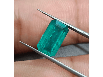 GSI Certified 3.24ct Zambian Emerald , 100% Natural Earth Mined Gemstone. - SMSGEMS 