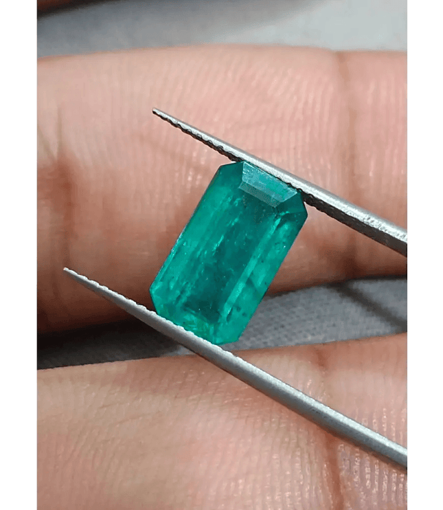 GSI Certified 3.24ct Zambian Emerald , 100% Natural Earth Mined Gemstone. - SMSGEMS 