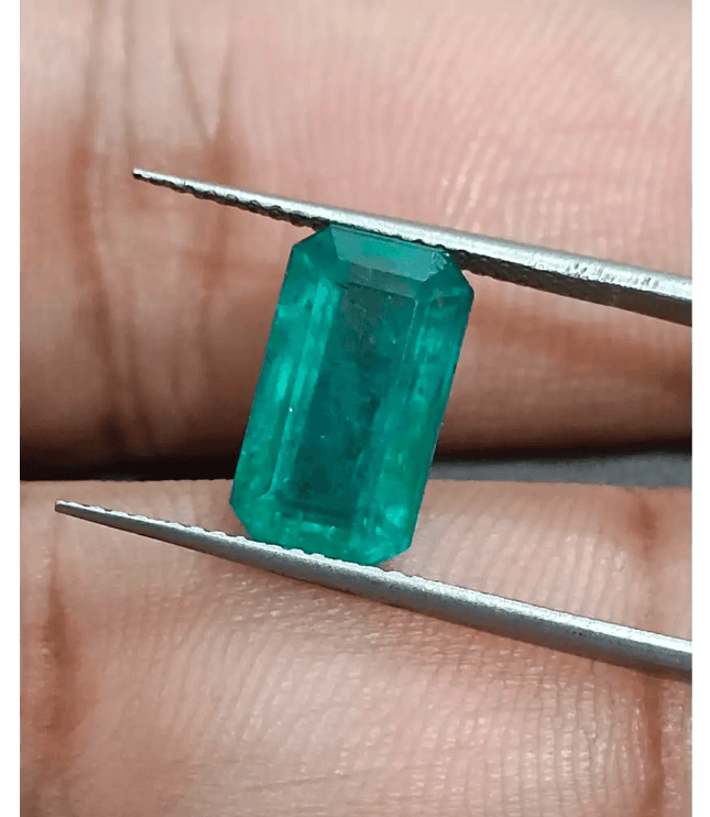 GSI Certified 3.24ct Zambian Emerald , 100% Natural Earth Mined Gemstone. - SMSGEMS 