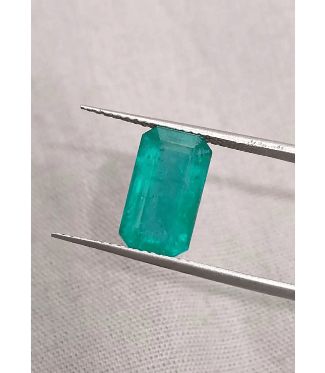 GSI Certified 3.24ct Zambian Emerald , 100% Natural Earth Mined Gemstone. - SMSGEMS 