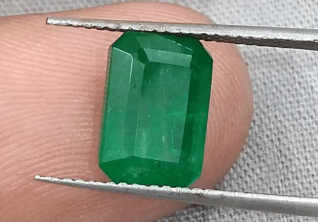 GSI Certified 3.29ct Deep Velvet Green Emerald, Natural Gemstone - SMSGEMS 