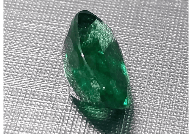 GSI Certified 3.33ct Full Luster Deep Green Zambian Emerald , Natural Earth Mined Gemstone. - SMSGEMS 