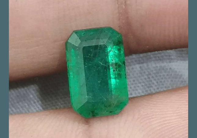 3.38ct Velvet Green Emerald GSI Certified - SMSGEMS 