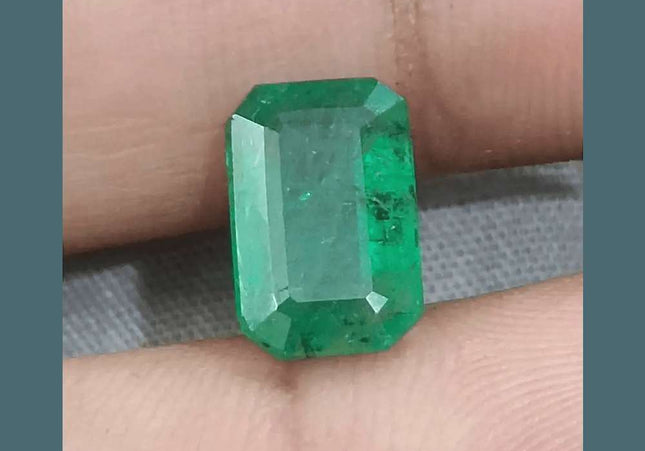 3.38ct Velvet Green Emerald GSI Certified - SMSGEMS 