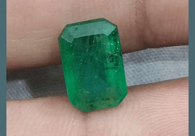 3.38ct Velvet Green Emerald GSI Certified - SMSGEMS 