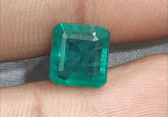 3.42ct Deep Green Emerald certified by GSI - SMSGEMS 