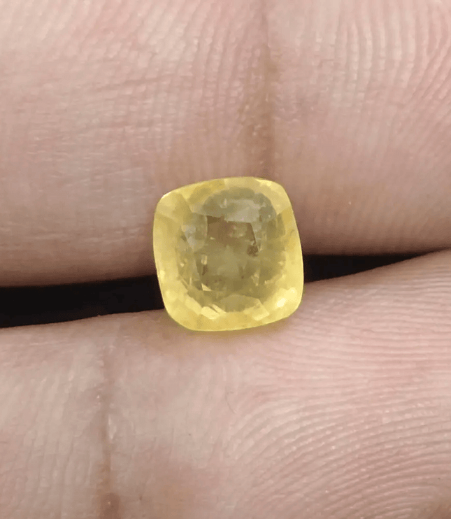 GSI Certified 3.48ct Vivid Yellow Sapphire, Natural untreated Gemstone - SMSGEMS 