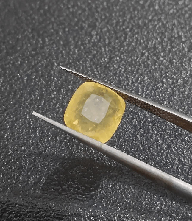 GSI Certified 3.48ct Vivid Yellow Sapphire, Natural untreated Gemstone - SMSGEMS 