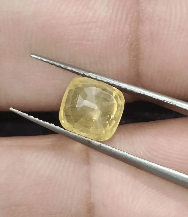 GSI Certified 3.48ct Vivid Yellow Sapphire, Natural untreated Gemstone - SMSGEMS 