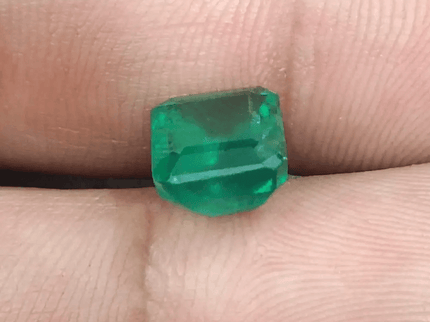 GSI Certified 3.50ct Deep Green Swat Emerala, Natural Gemstone - SMSGEMS 