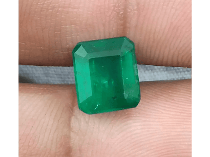 GSI Certified 3.50ct Deep Green Swat Emerala, Natural Gemstone - SMSGEMS 