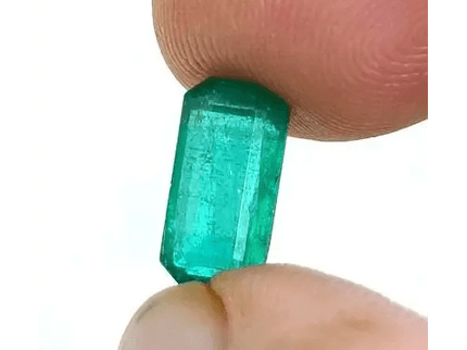 GSI Certified 3.60ct Medium Vivid Green Swat Emerald , 100% Natural Earth Mined Gem. - SMSGEMS 