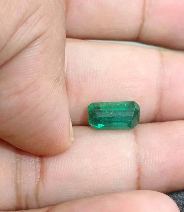 GSI Certified 3.60ct Medium Vivid Green Swat Emerald , 100% Natural Earth Mined Gem. - SMSGEMS 