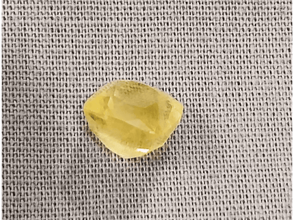 GSI Certified 3.85ct Vivid Yellow Sapphire, Natural Untreated Gemstone. - SMSGEMS 