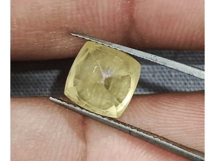 GSI Certified 3.85ct Vivid Yellow Sapphire, Natural Untreated Gemstone. - SMSGEMS 