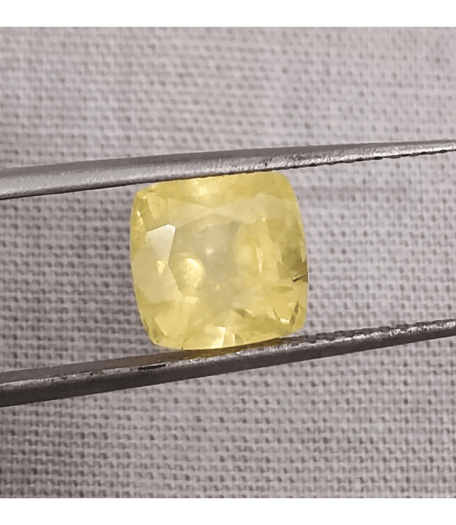 GSI Certified 3.85ct Vivid Yellow Sapphire, Natural Untreated Gemstone. - SMSGEMS 