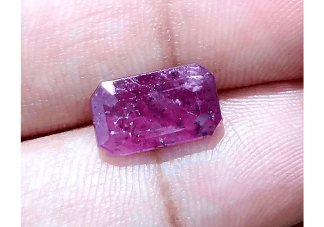 GSI Certified 4.04ct Maroon Red Ruby, Natural Gemstone - SMSGEMS 