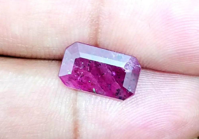 GSI Certified 4.04ct Maroon Red Ruby, Natural Gemstone - SMSGEMS 