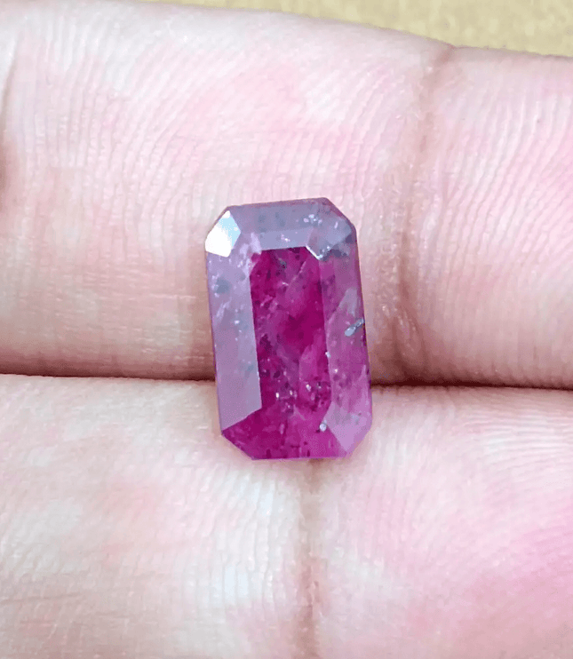 GSI Certified 4.04ct Maroon Red Ruby, Natural Gemstone - SMSGEMS 