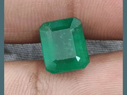GSI Certified 4.17ct Velvet Green Emerald Natural Earth Mined Gemstone - SMSGEMS 