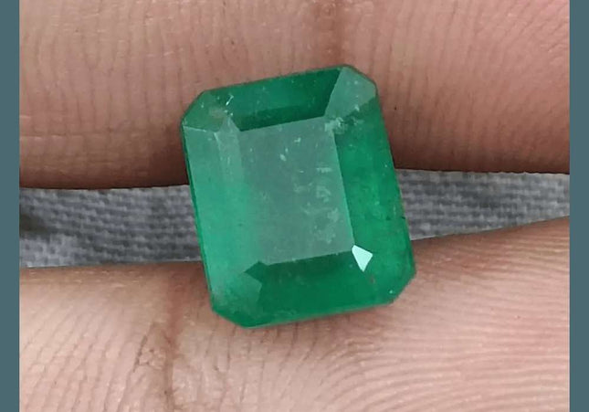 GSI Certified 4.17ct Velvet Green Emerald Natural Earth Mined Gemstone - SMSGEMS 