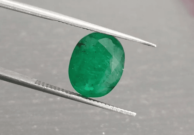 GSI Certified 4.18ct Deep Green Swat Emerald, 100% Natural Gemstone - SMSGEMS 
