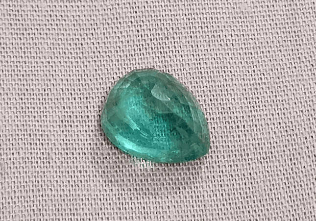 GSI Certified 4.19ct Medium Deep Zambian Emerald, Natural Earth Mined Gemstone - SMSGEMS 