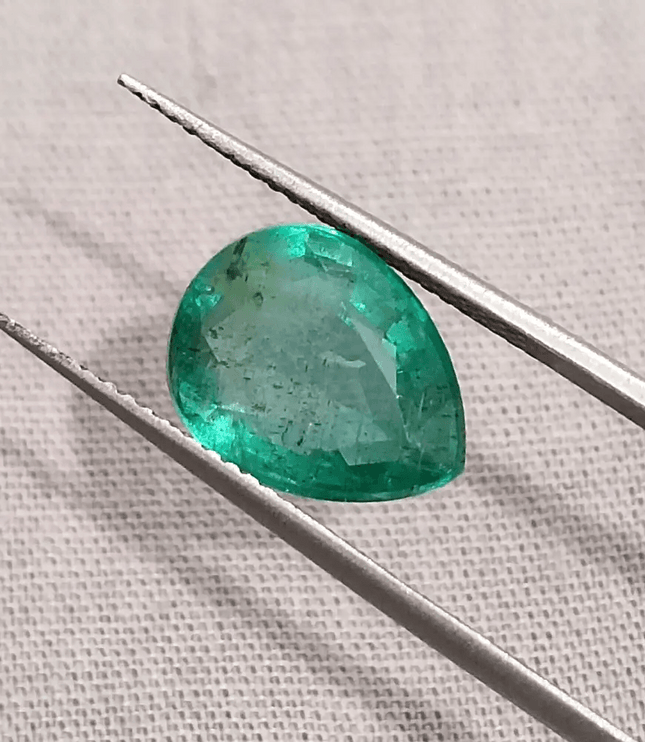 GSI Certified 4.19ct Medium Deep Zambian Emerald, Natural Earth Mined Gemstone - SMSGEMS 