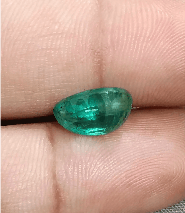 GSI Certified 4.19ct Medium Deep Zambian Emerald, Natural Earth Mined Gemstone - SMSGEMS 