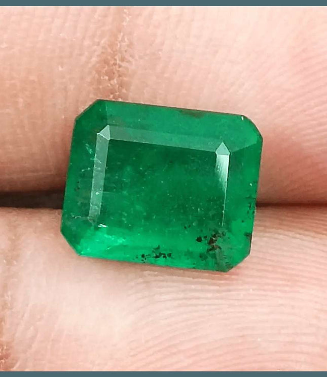 4.25ct GSI Certified Vivid Deep Green Natural Earth Mined - SMSGEMS 