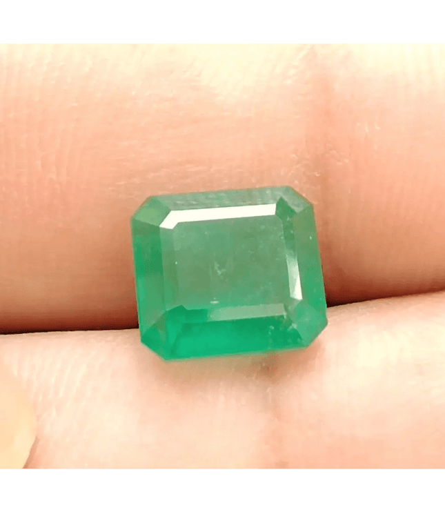 GSI Certified 4.30ct Velvet Green Colombian Emerald , Natural Earth Mined Gemstone - SMSGEMS 
