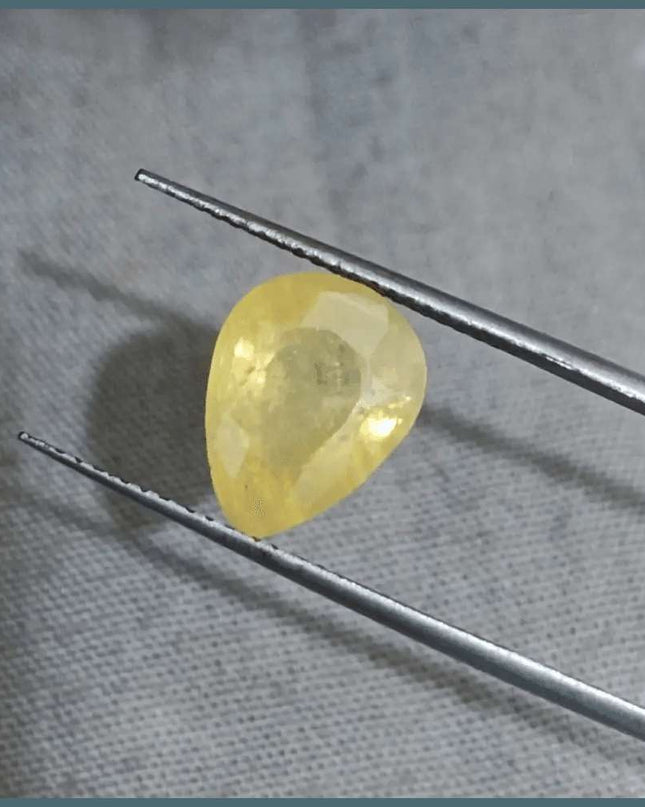 4.35ct Yellow Sapphire Natural Untreated Gemstone GSI Certified Ceylon - SMSGEMS 