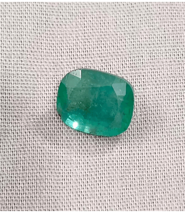 GSI Certified 4.74ct Zambian Emerald , 100% Natural Earth Mined Gemstone - SMSGEMS 