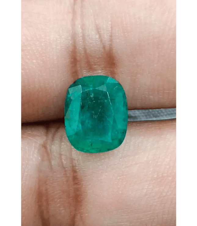 GSI Certified 4.74ct Zambian Emerald , 100% Natural Earth Mined Gemstone - SMSGEMS 