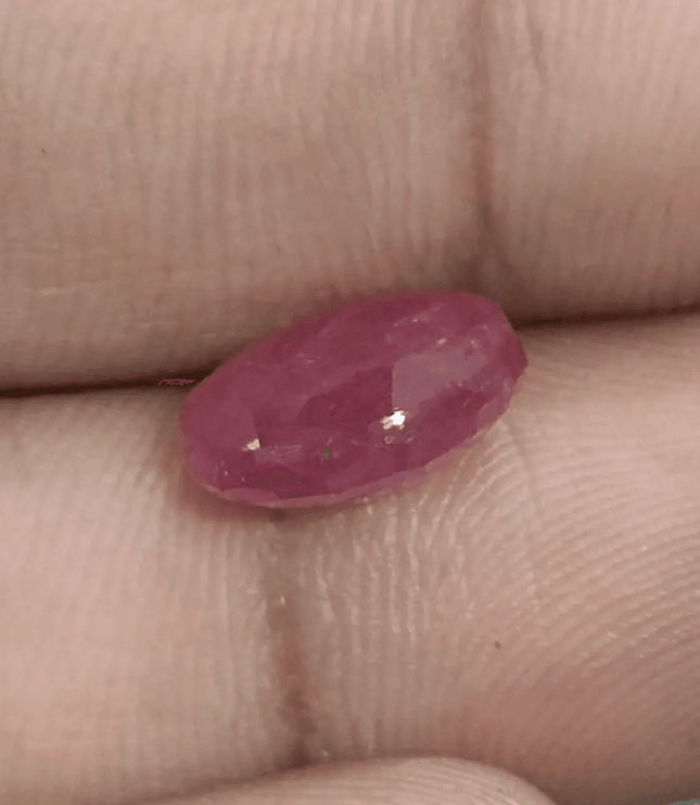 4.92ct Natural Untreated Ruby Stunning Natural Ruby 4.92ct Ruby 4.92ct Untreated Gemstone - SMSGEMS 