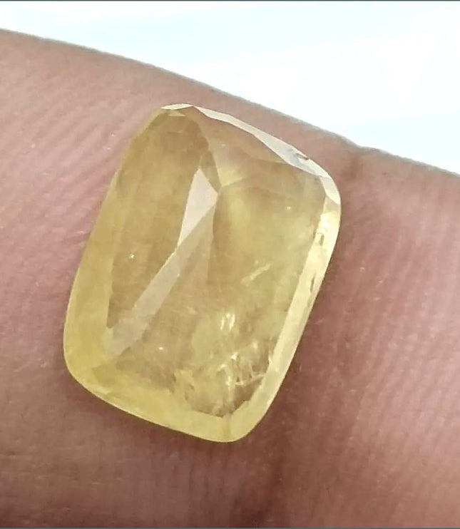 5.44ct Intense Yellow Ceylon Sapphire GSI Certified - SMSGEMS 