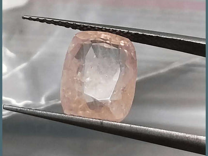 IGI Certified 4.90ct Padparadscha Sapphire, Natural untreated Gemstone - SMSGEMS 