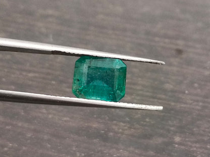 1.57ct Zambian Emerald, 100% Natural Gem