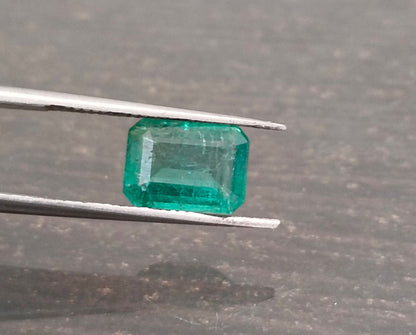 1.45ct Zambian Emerald, 100% Natural Gem