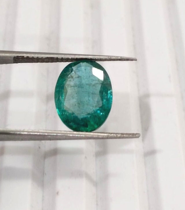 2.01ct Zambian Emerald, 100% Natural Gem