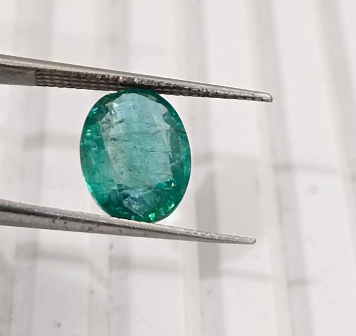 2.01ct Zambian Emerald, 100% Natural Gem