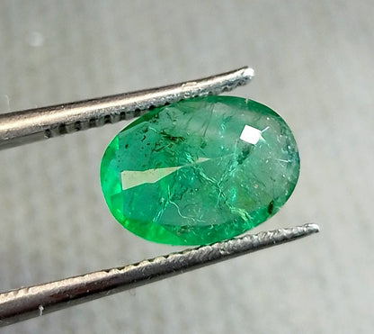 2.35ct Vivid Green Emerald, 100% Natural Emerald