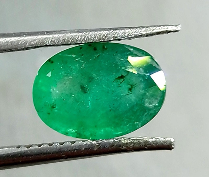 2.12ct Zambian Emerald, 100% Natural Gem