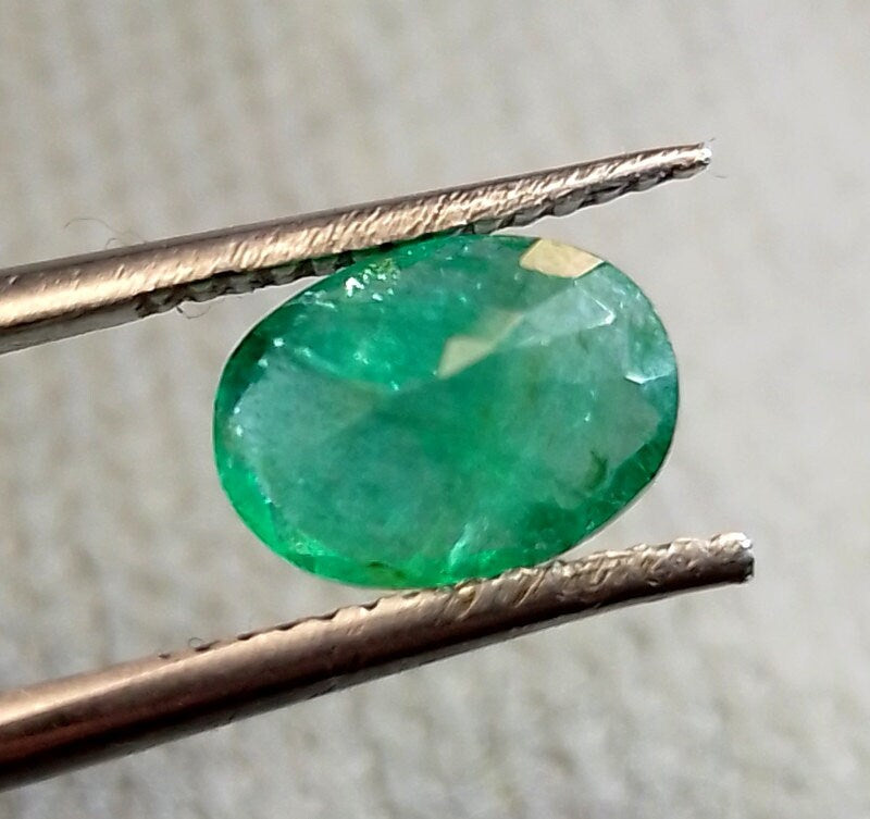 1.75ct Zambian Emerald, 100% Natural Gem