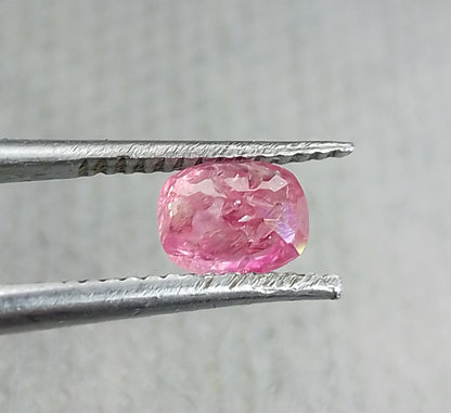 0.92ct Burmese Ruby, 100% Natural Untreated Gem