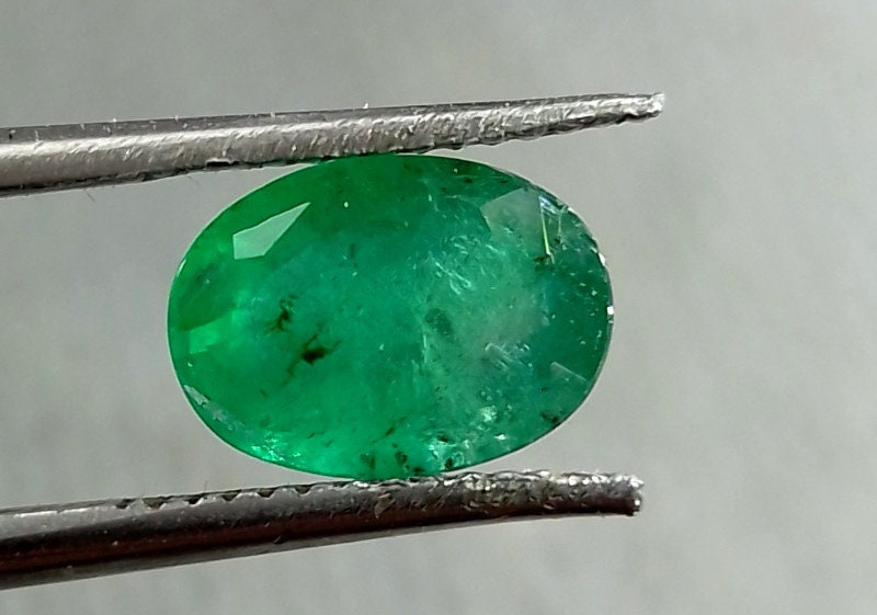 2.12ct Zambian Emerald, 100% Natural Gem