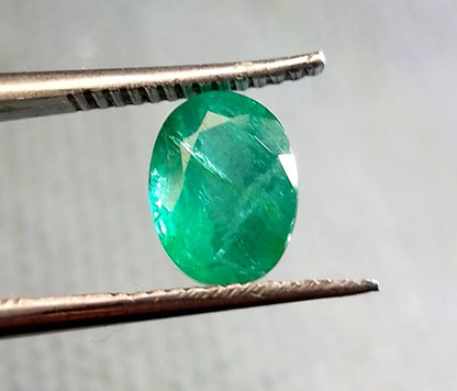 1.75ct Zambian Emerald, 100% Natural Gem