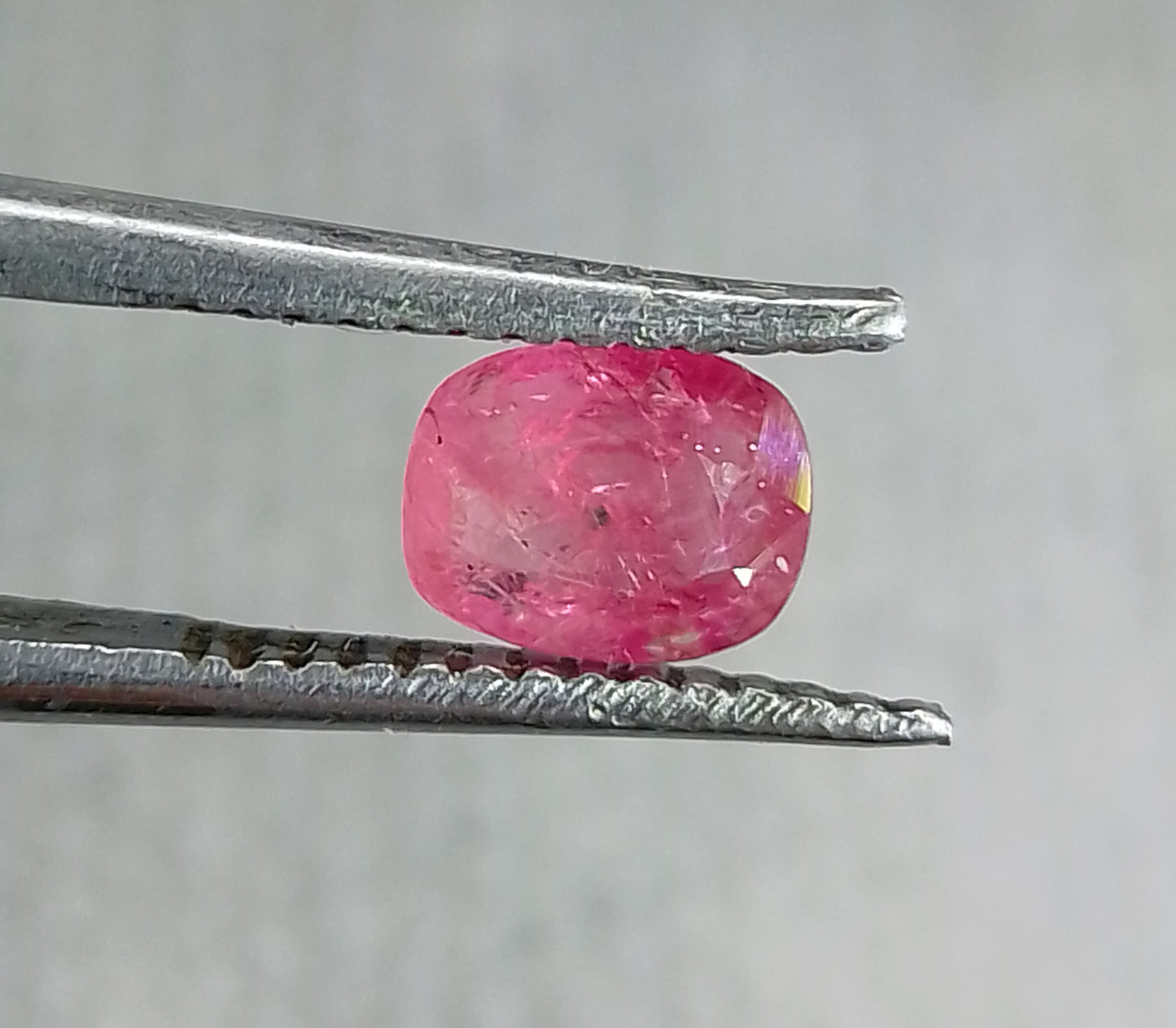 0.92ct Burmese Ruby, 100% Natural Untreated Gem