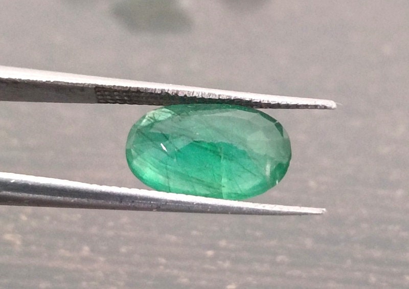 2.21ct Deep Green Emerald, 100% Natural Gem